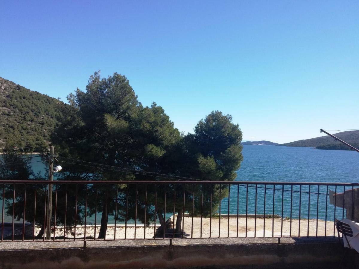 Anna Apartment Marina Bagian luar foto