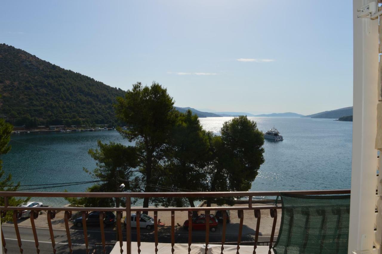 Anna Apartment Marina Bagian luar foto