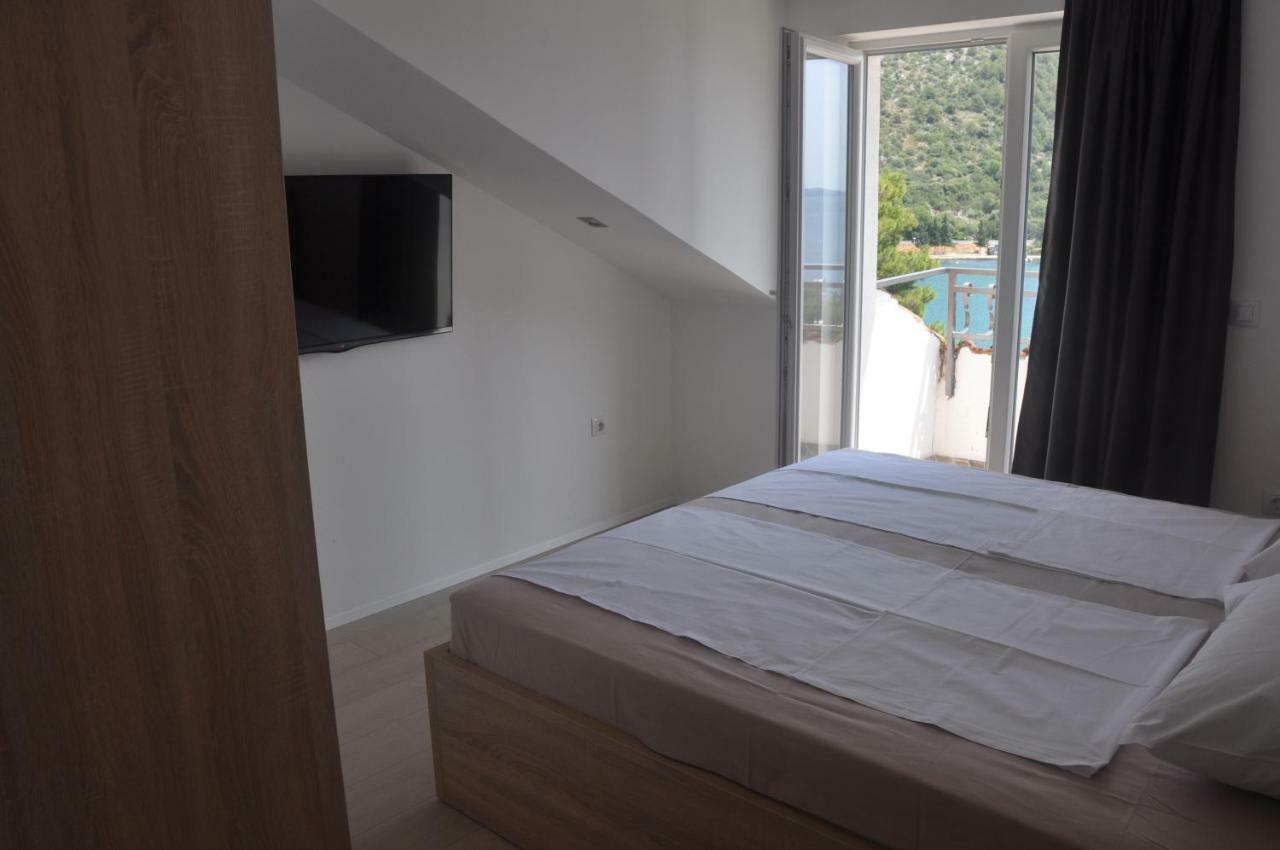 Anna Apartment Marina Bagian luar foto