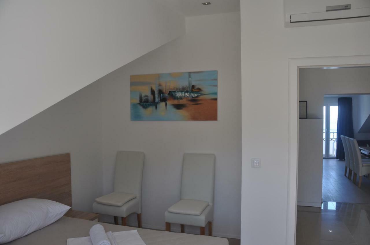 Anna Apartment Marina Bagian luar foto