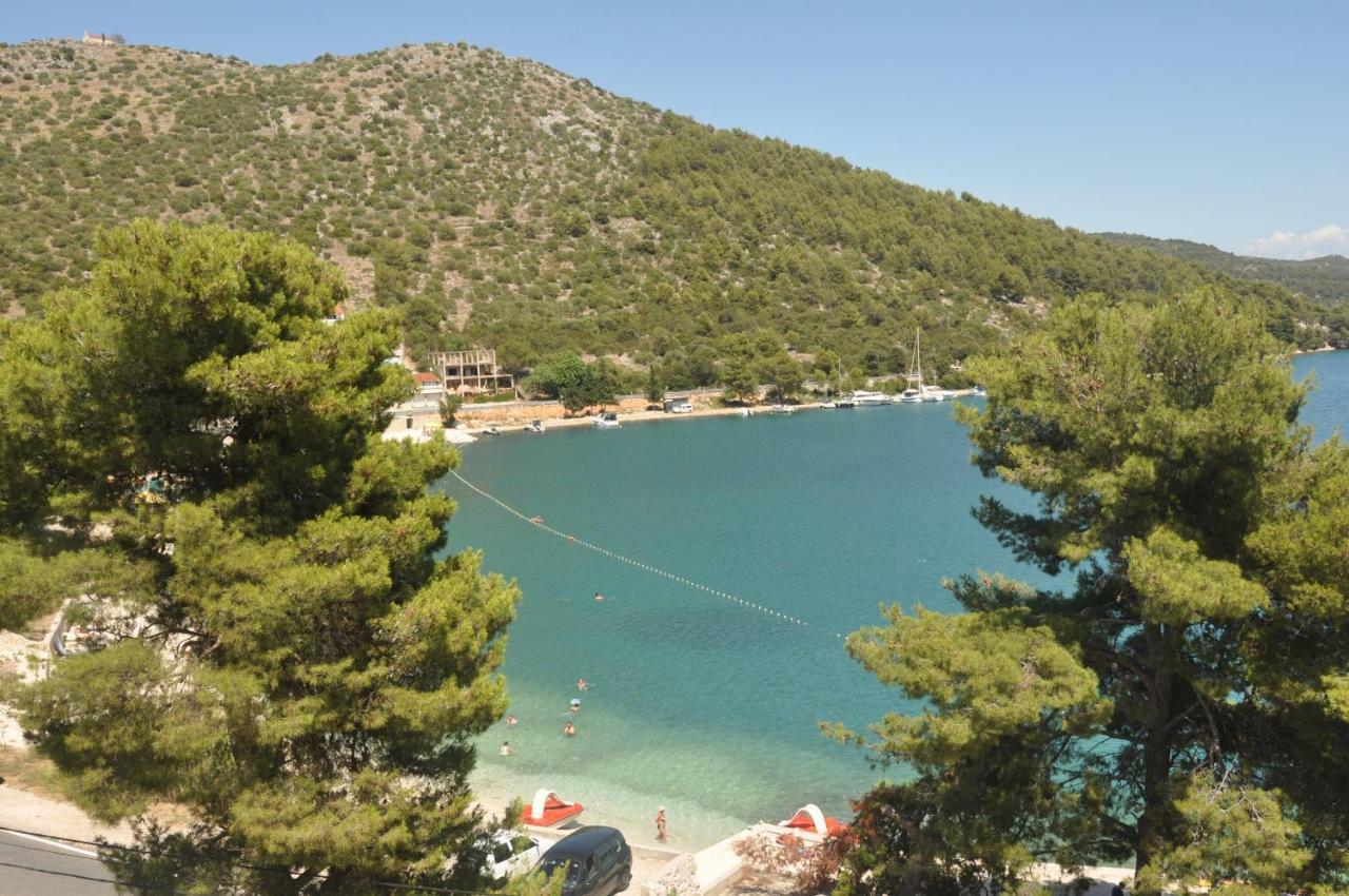 Anna Apartment Marina Bagian luar foto