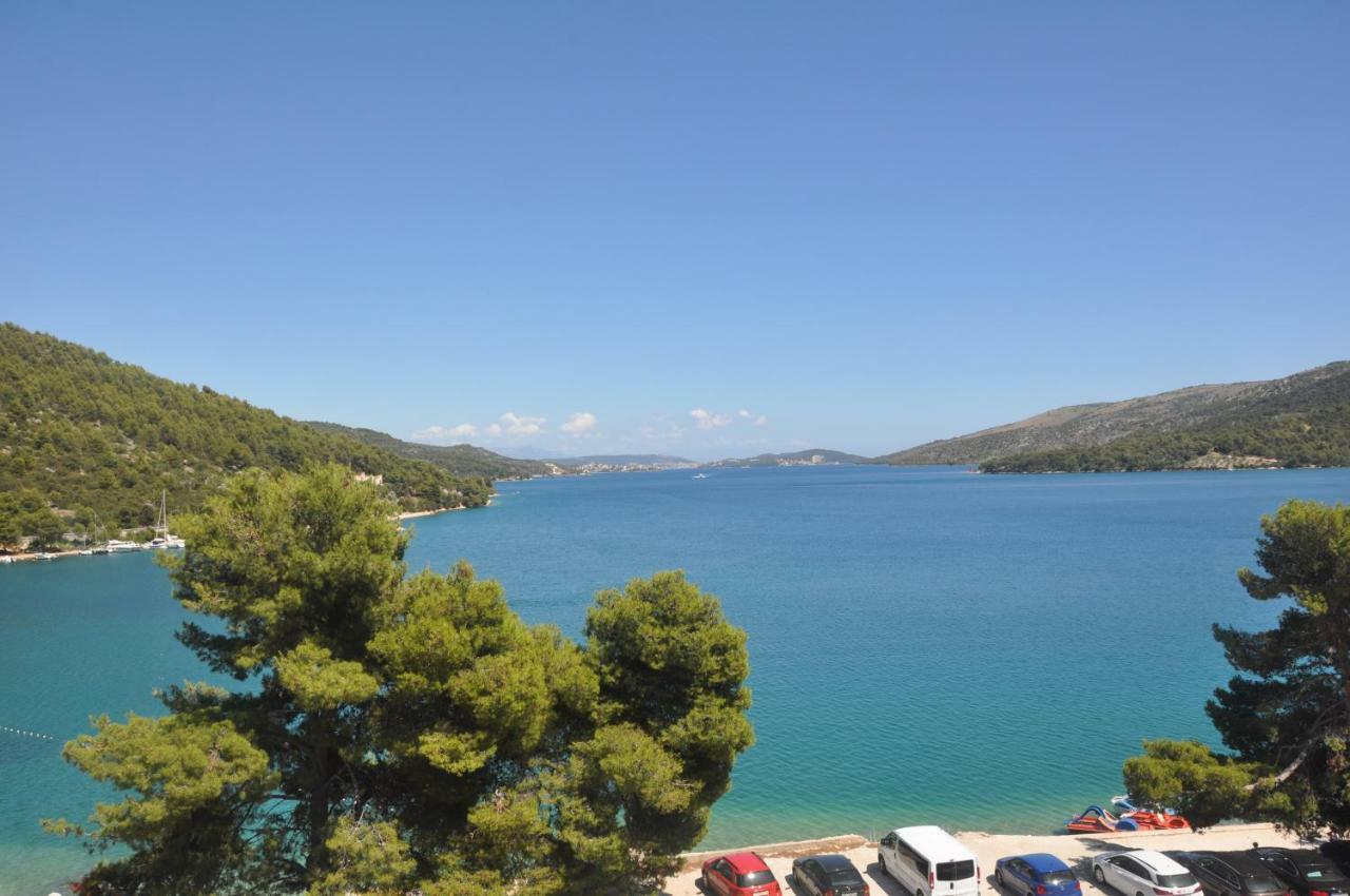 Anna Apartment Marina Bagian luar foto